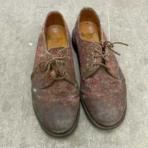 Dr  martens flower shoes